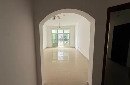 Apartment - 1 Bedroom - 2 Bathrooms for rent in Al Mujarrah - Al Sharq - Sharjah