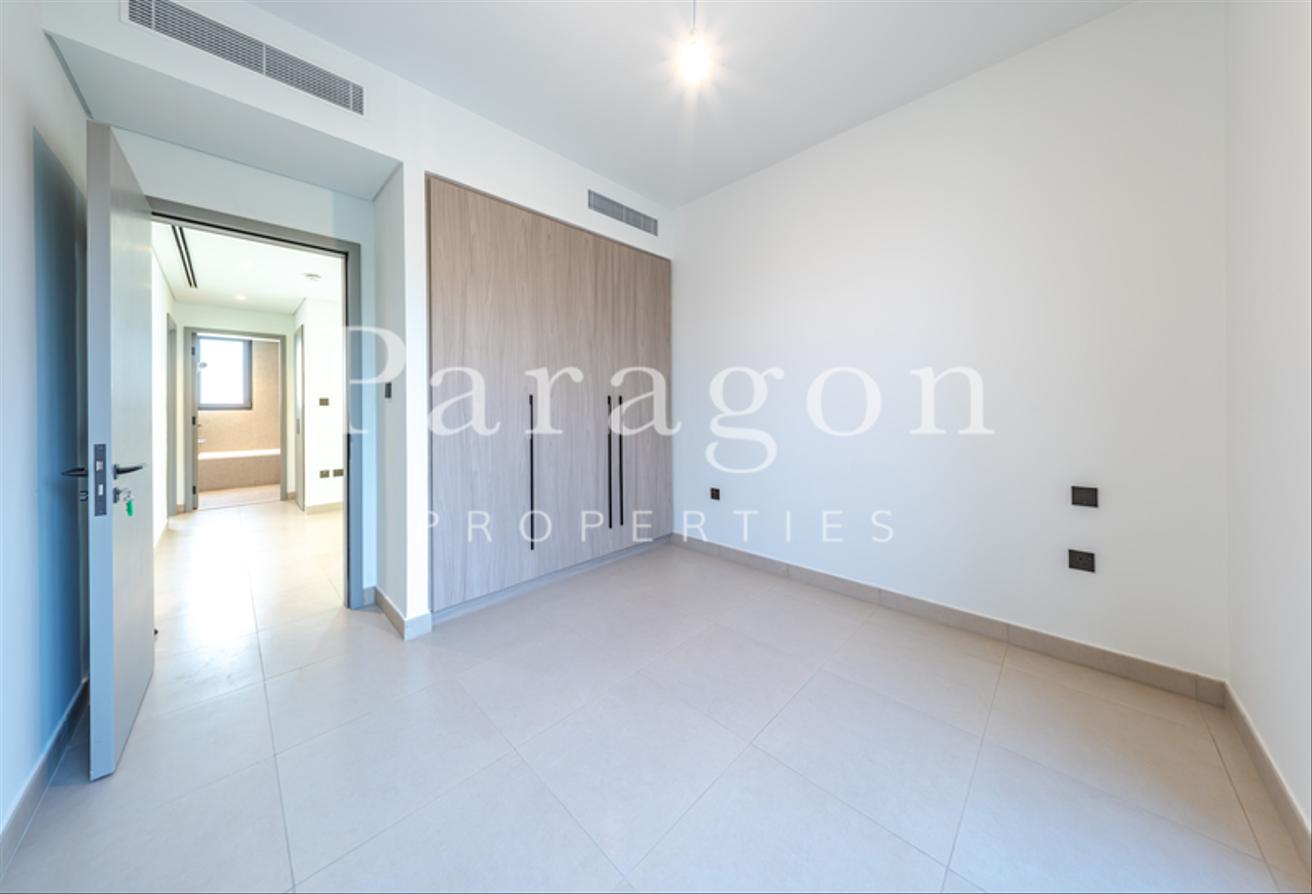 Opposite RGS | 3 Bed TH | Like Brand New photo 26