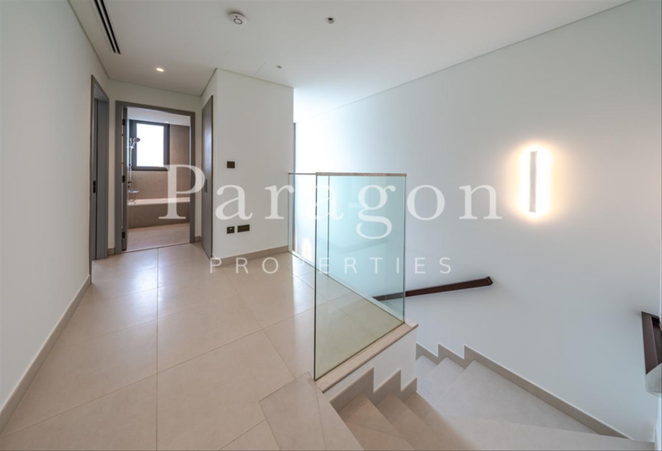 Opposite RGS | 3 Bed TH | Like Brand New photo 22