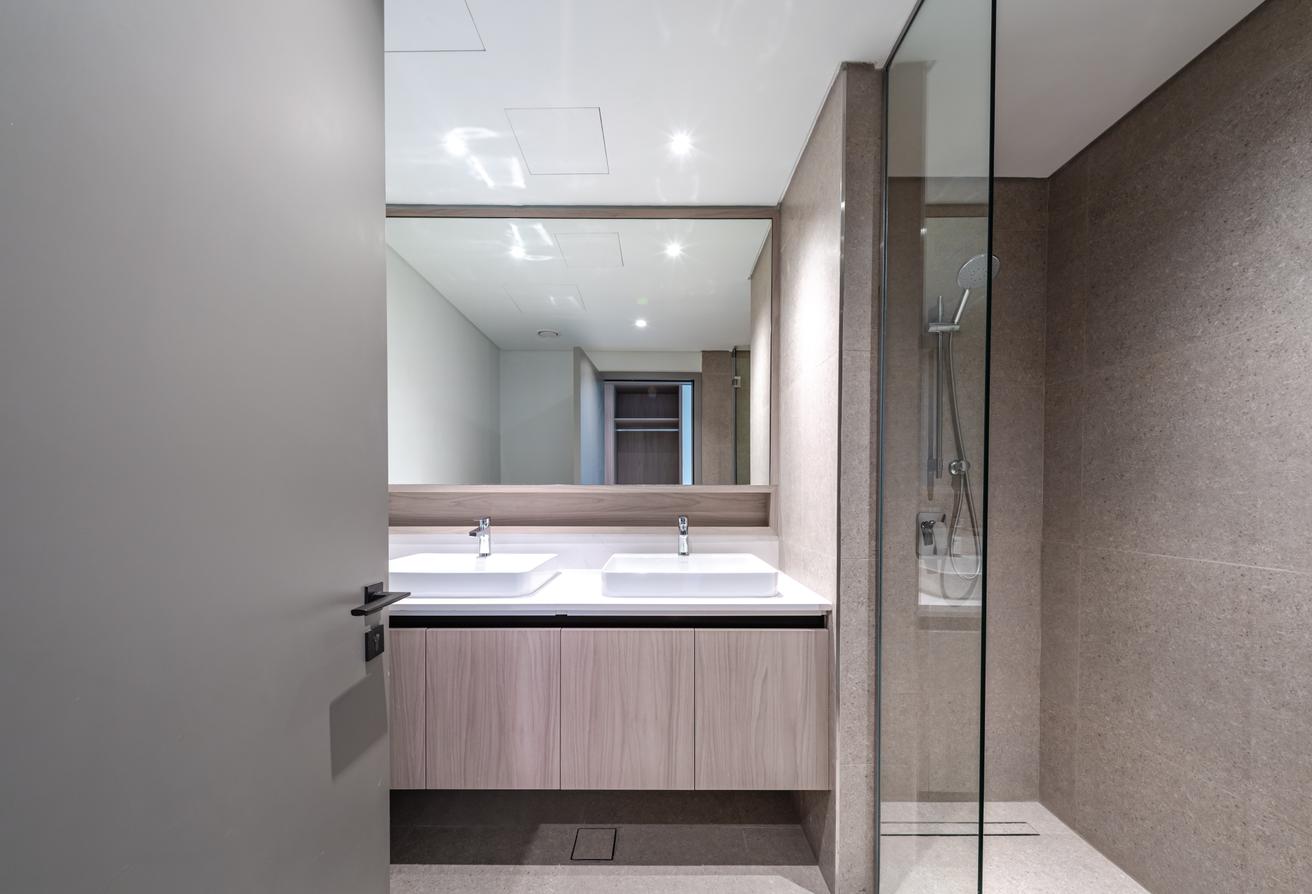 Opposite RGS | 3 Bed TH | Like Brand New photo 12