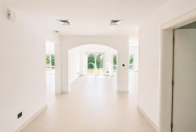 107726012 - Property Image 3