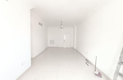 Apartment - 1 Bedroom - 1 Bathroom for rent in Sharjah 555 Tower - Al Khan Corniche - Al Khan - Sharjah Apartment - 1 Bedroom - 1 Bathroom for rent in Sharjah 555 Tower - Al Khan Corniche - Al Khan - Sharjah