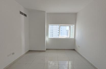 Apartment - 1 Bedroom - 1 Bathroom for rent in Sharjah 555 Tower - Al Khan Corniche - Al Khan - Sharjah