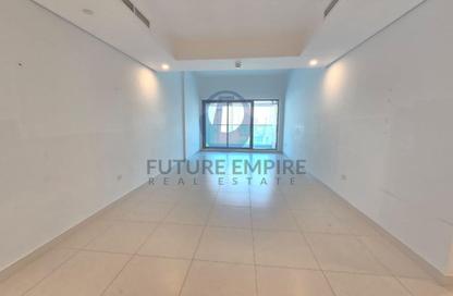 Apartment - 2 - 3 for rent in Saleh Building - Al Jaddaf - Dubai Apartment - 2 - 3 for rent in Saleh Building - Al Jaddaf - Dubai