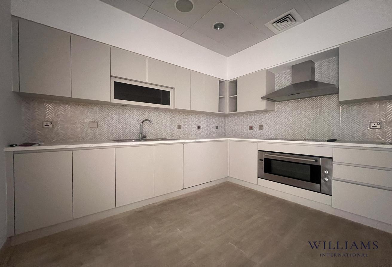 Beach Living | Unfinished | Open Layout photo 12