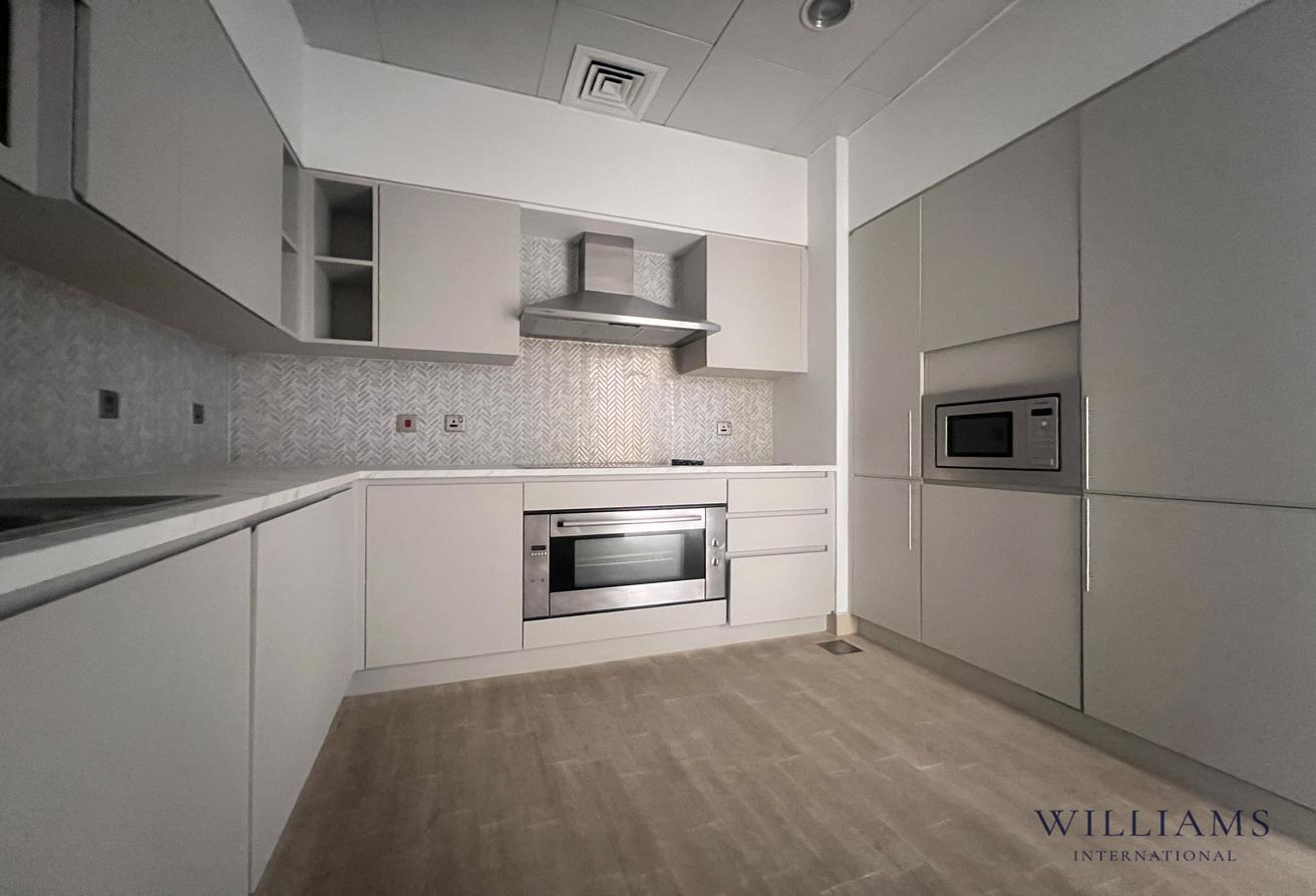 Beach Living | Unfinished | Open Layout photo 3