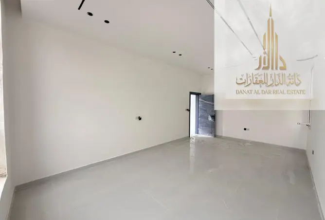 153757106 - Property Image 3