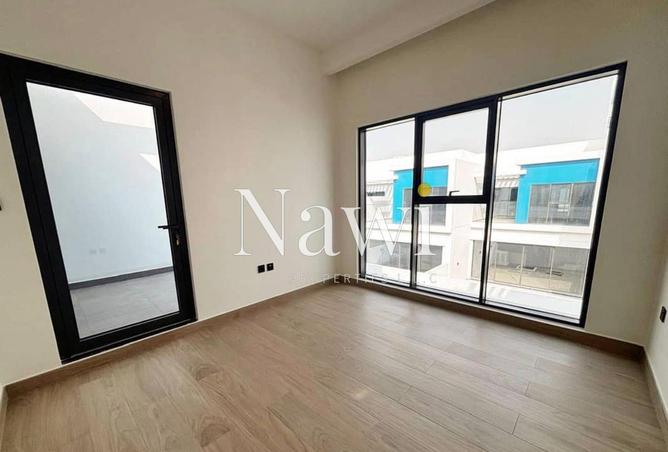 70289880 - صورة العقار 2