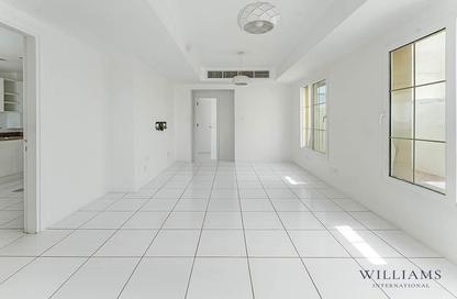 Villa - 2 Bedrooms - 3 Bathrooms for sale in Springs 2 - The Springs - Dubai
