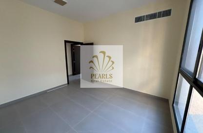 Apartment - 2 - 3 for rent in Al Jurf 3 - Al Jurf - Ajman
