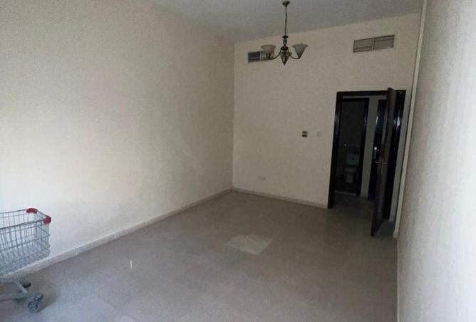 82818400 - Property Image 3