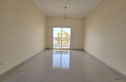 Apartment - 2 - 3 for rent in Lootah Residence 2 - International City Phase 2 (Al Warsan 4) - Dubai