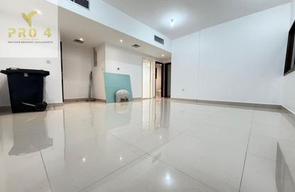 Apartment - 3 - 3 for rent in Al Muroor Building - Sultan Bin Zayed the First Street - Muroor Area - Abu Dhabi