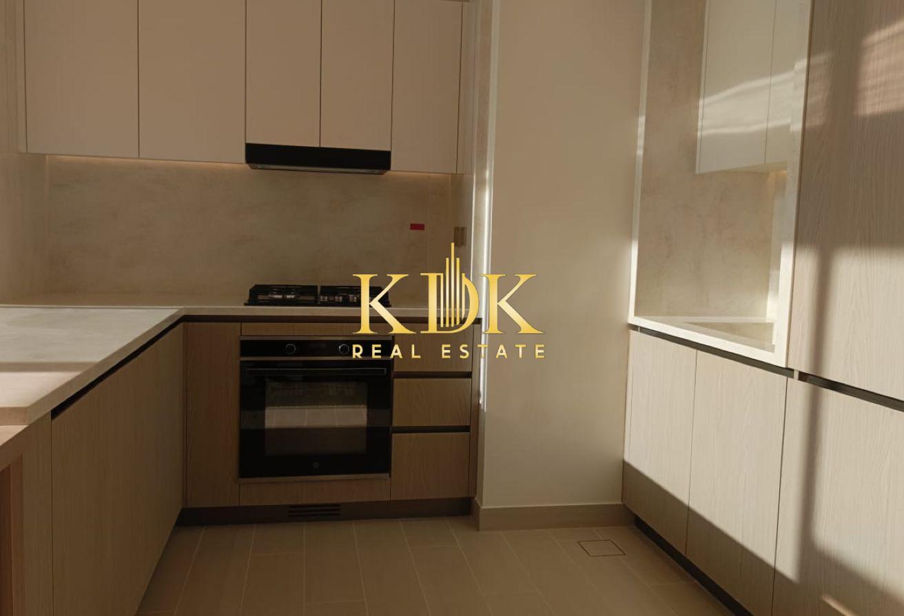 1Bhk With Store Room | High Floor | Prime Location photo 4