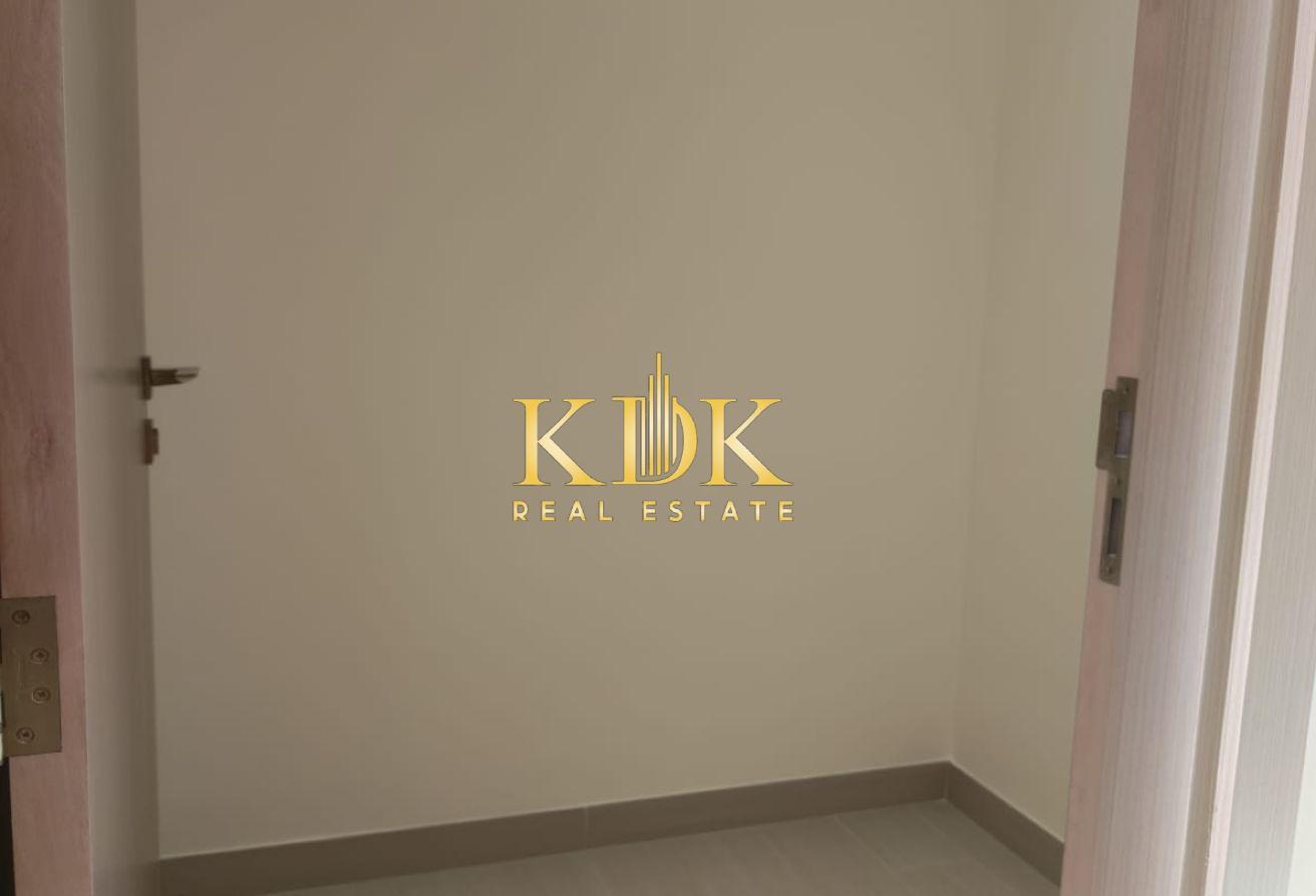 1Bhk With Store Room | High Floor | Prime Location photo 9