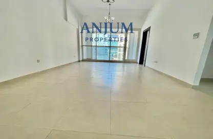 Apartment - 2 Bedrooms - 3 Bathrooms for rent in Al Marzooqi Tower - Al Jaddaf - Dubai