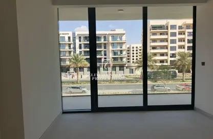 شقة - 2 غرف نوم - 2 حمامات للايجار في أفيلون بوليفارد - ارجان - دبي