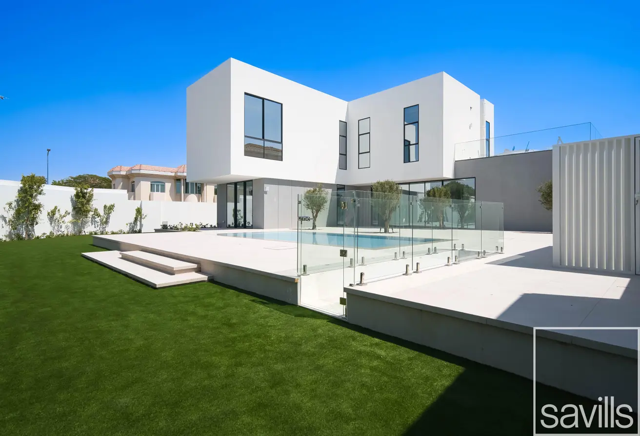 156088371 - Property Main Image