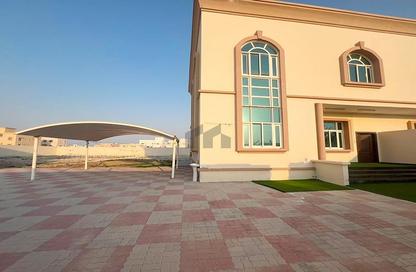 Villa - 4 Bedrooms - 7 Bathrooms for rent in Al Shamkha - Abu Dhabi Villa - 4 Bedrooms - 7 Bathrooms for rent in Al Shamkha - Abu Dhabi