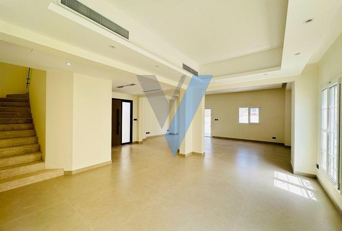 73124500 - Property Image 3