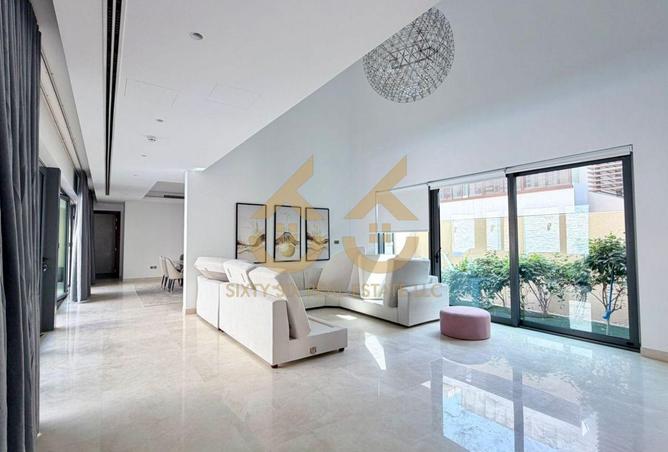 53574661 - Property Image 2