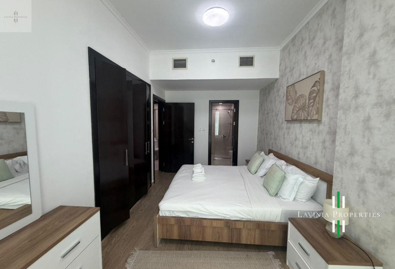 SPACIOUS 2BHK | WELL-MAINTAINED | PRIME LOCATION photo 6