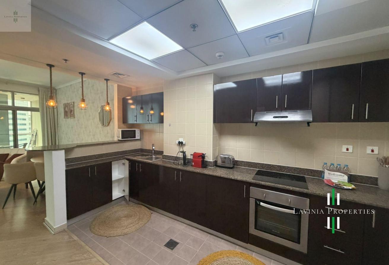 SPACIOUS 2BHK | WELL-MAINTAINED | PRIME LOCATION photo 5