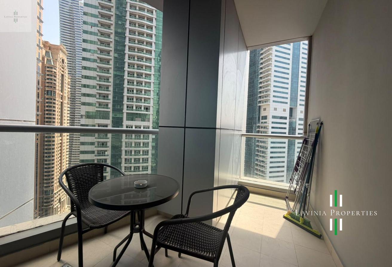 SPACIOUS 2BHK | WELL-MAINTAINED | PRIME LOCATION photo 17