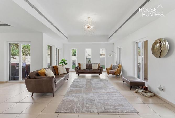 62077132 - Property Image 3