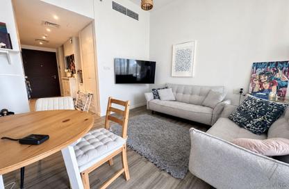 Apartment - Studio - 1 for rent in Belgravia 2 - Belgravia - District 11 - Jumeirah Village Circle - Dubai