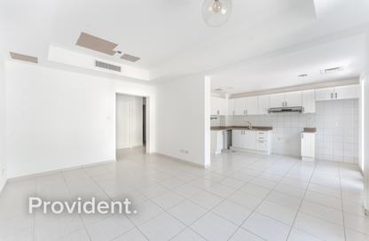 Villa - 2 Bedrooms - 3 Bathrooms for rent in Springs 2 - The Springs - Dubai Villa - 2 Bedrooms - 3 Bathrooms for rent in Springs 2 - The Springs - Dubai