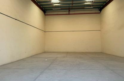 Warehouse - Studio - 1 Bathroom for rent in Ali Mousa Building - Al Sajaa Industrial - Al Sajaa - Sharjah