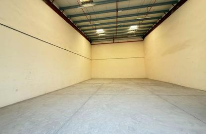 Warehouse - Studio - 1 Bathroom for rent in Ali Mousa Building - Al Sajaa Industrial - Al Sajaa - Sharjah