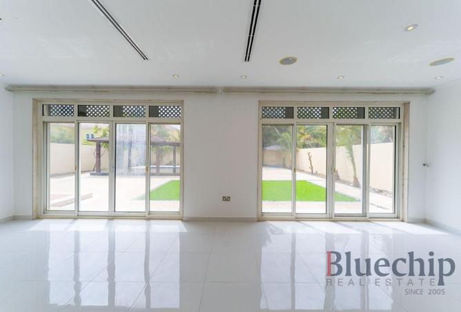 135601925 - Property Image 2