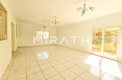 Villa - 3 - 3 for rent in Jumeirah 3 Villas - Jumeirah 3 - Jumeirah - Dubai