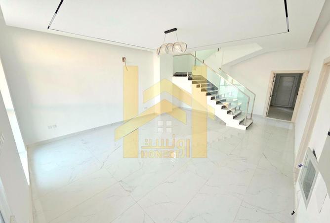 71527062 - Property Image 3