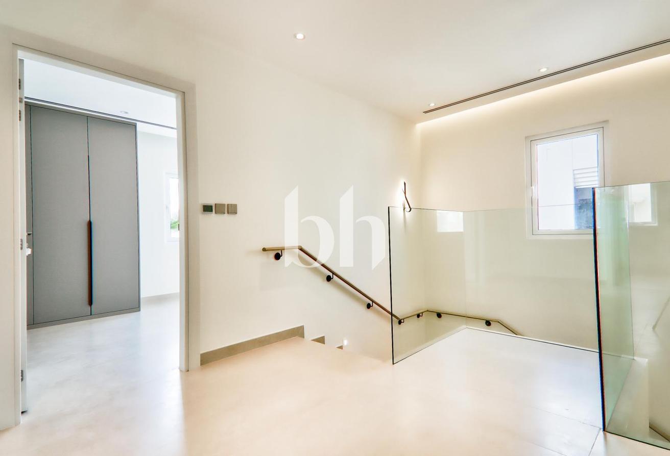 Fully Upgraded | 4 En-Suite Bedrooms | Pool photo 20
