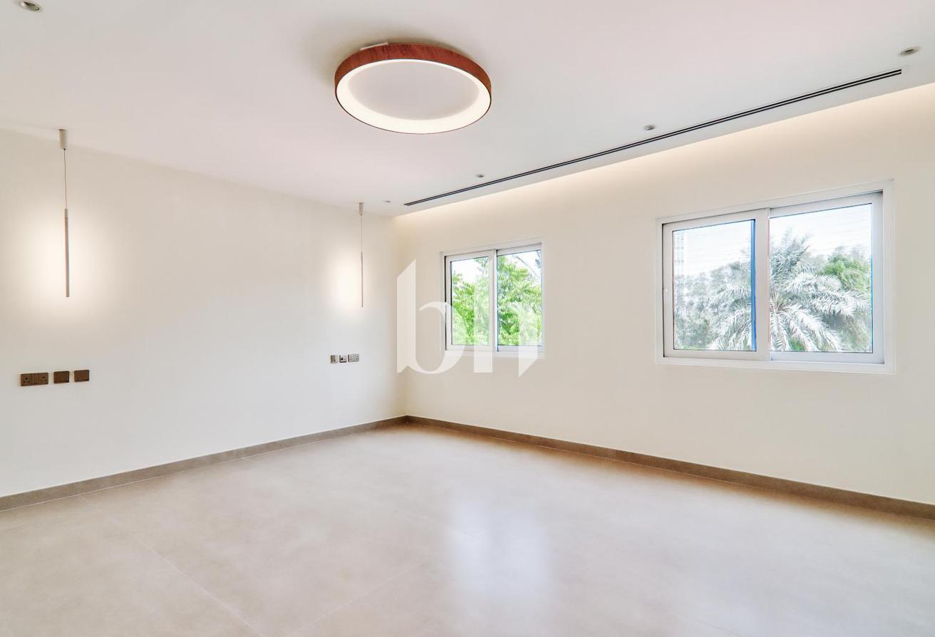 Fully Upgraded | 4 En-Suite Bedrooms | Pool photo 26