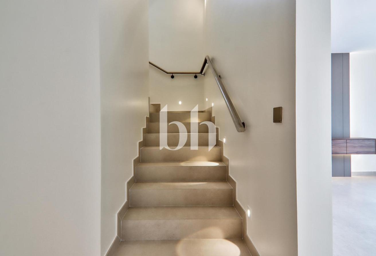Fully Upgraded | 4 En-Suite Bedrooms | Pool photo 8