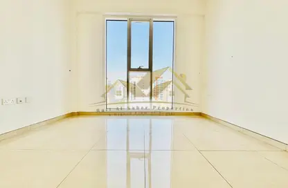 Apartment - 1 Bedroom - 2 Bathrooms for rent in Jumeirah Garden City - Al Satwa - Dubai