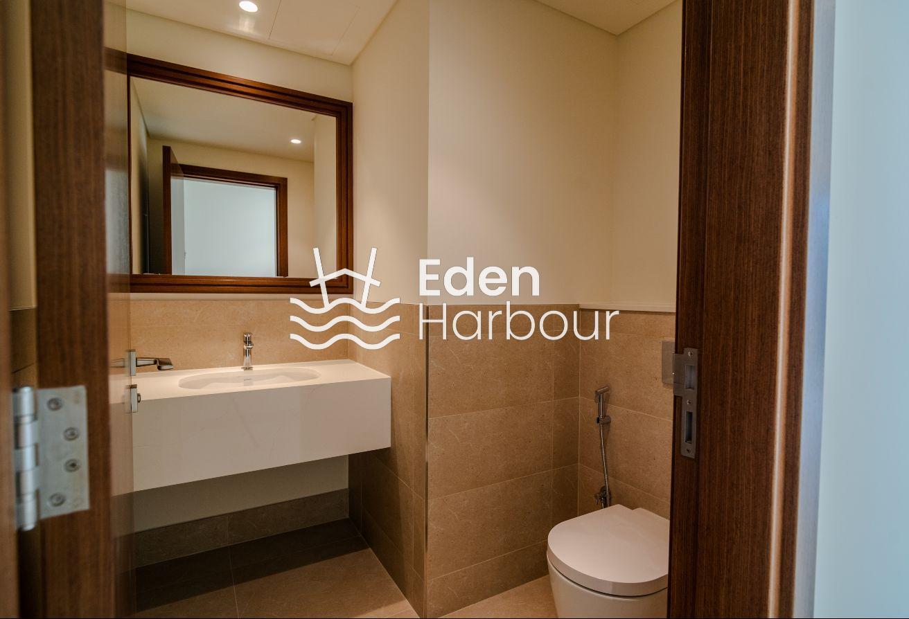 FULL MARINA VIEWS | HIGH FLOOR | CORNER photo 5