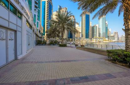 Retail - Studio - 2 Bathrooms for rent in The Point - Dubai Marina - Dubai