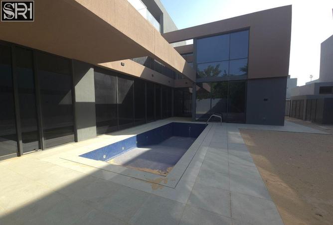 94010318 - Property Main Image