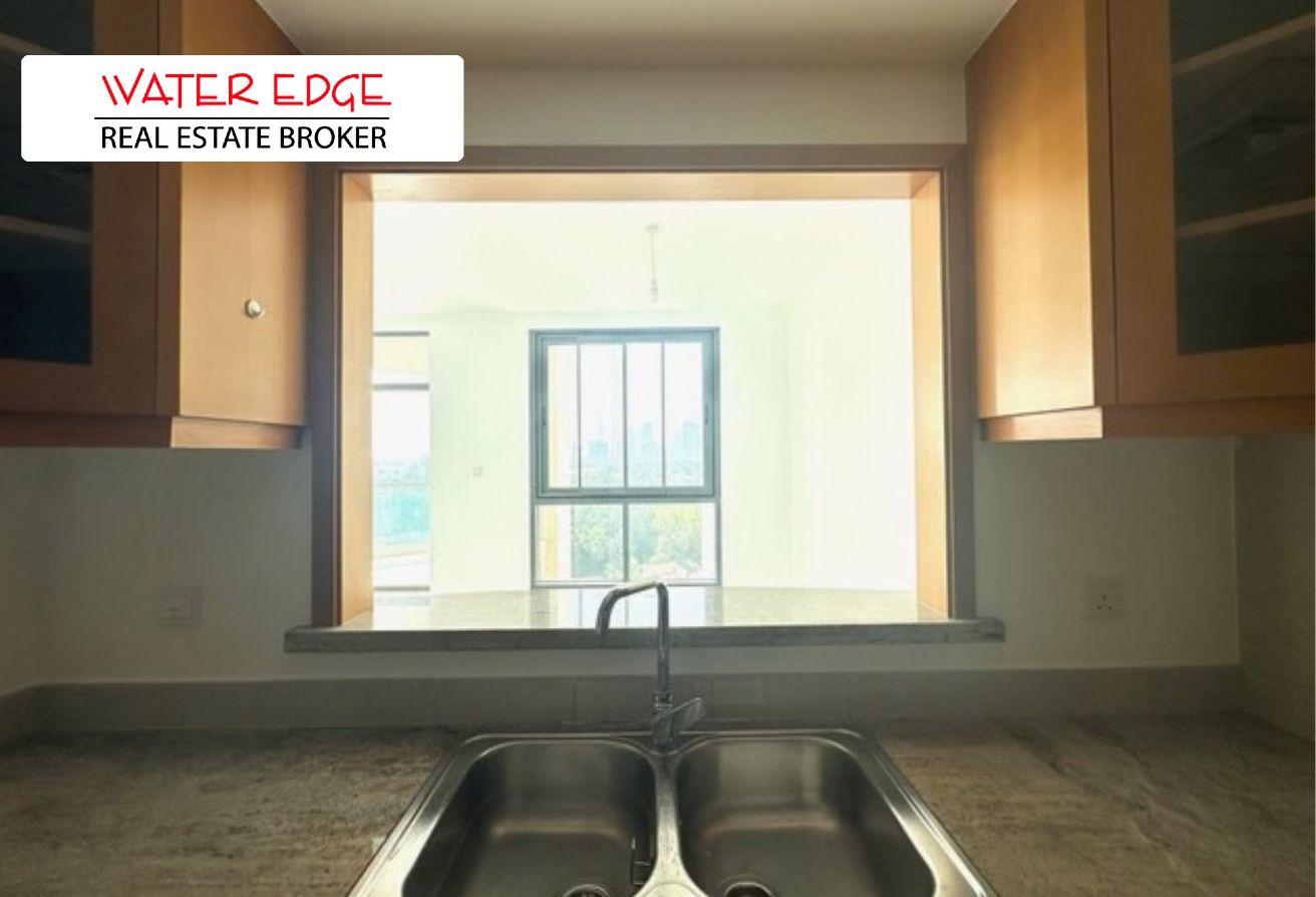 Spacious 2BR | Immaculate Condition | Golf View photo 9