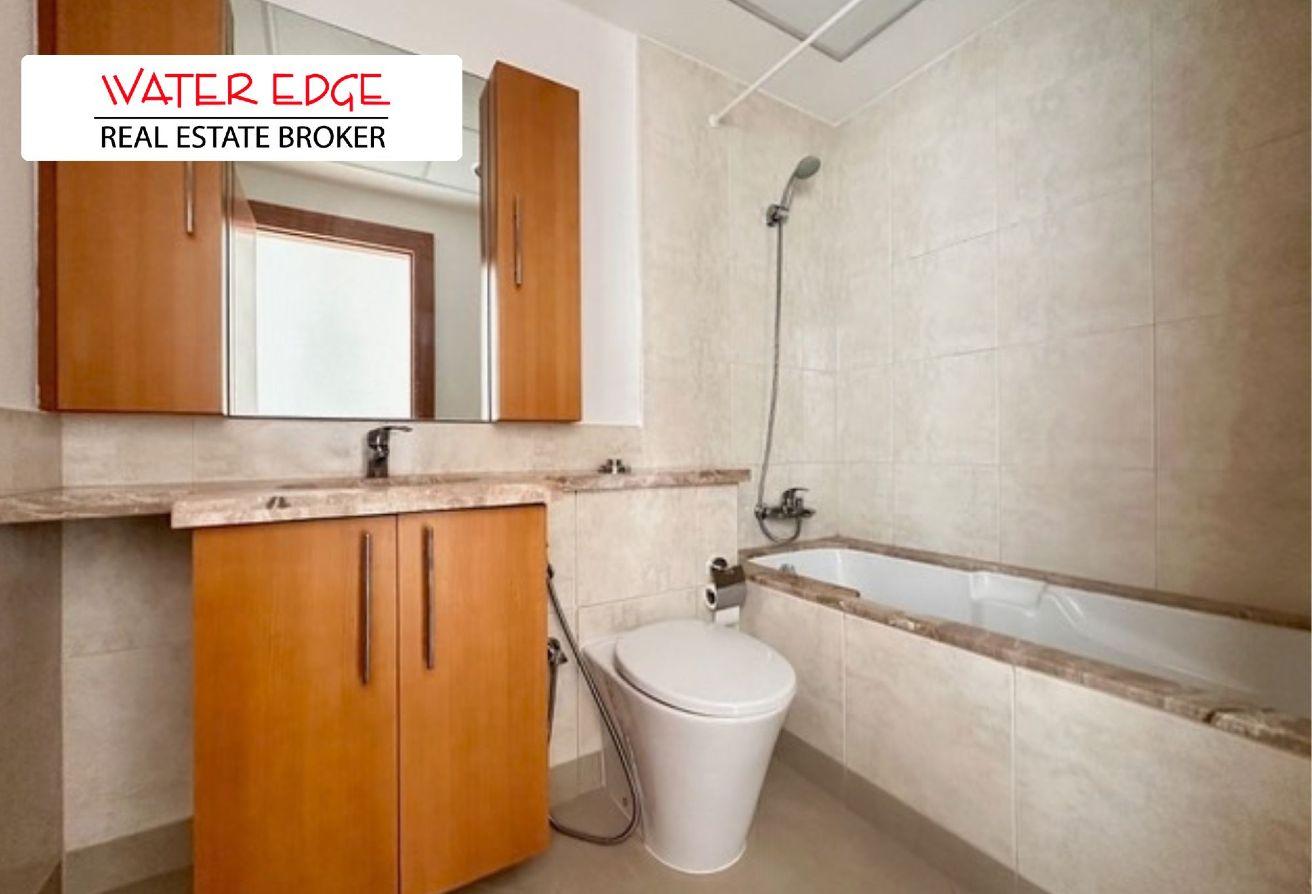 Spacious 2BR | Immaculate Condition | Golf View photo 12