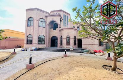 Villa - 5 - 6 for rent in Al Warqa'a 3 - Al Warqa'a - Dubai