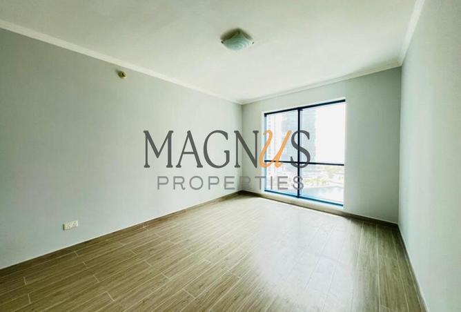 UPGRADED | NEAR TO METRO | LAKE VIEW photo 3