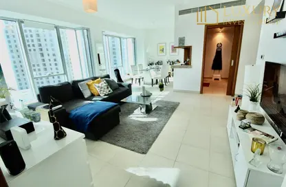 Apartment - 1 Bedroom - 2 Bathrooms for rent in Aurora Tower - Marina Promenade - Dubai Marina - Dubai