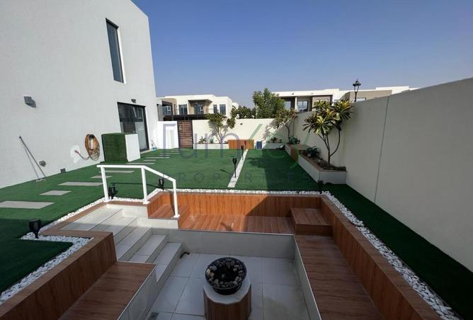 81940316 - صورة العقار 2