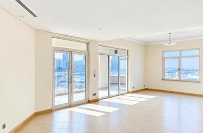 Apartment - 3 - 3 for rent in Al Khudrawi - Shoreline Apartments - Palm Jumeirah - Dubai